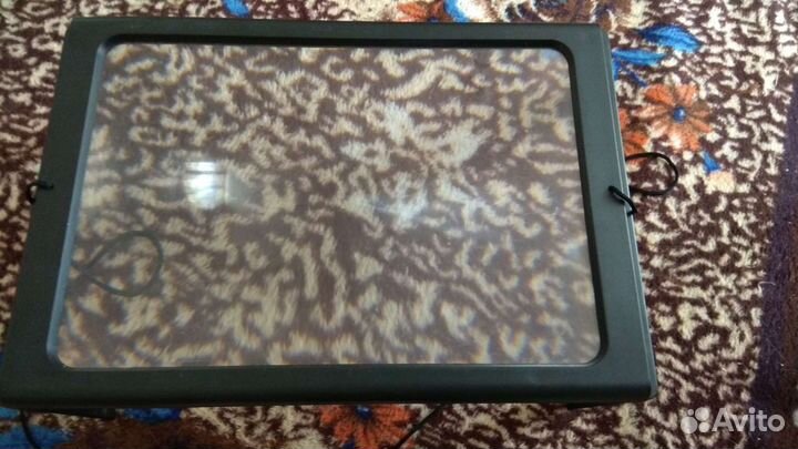 Увеличительное стекло лупа