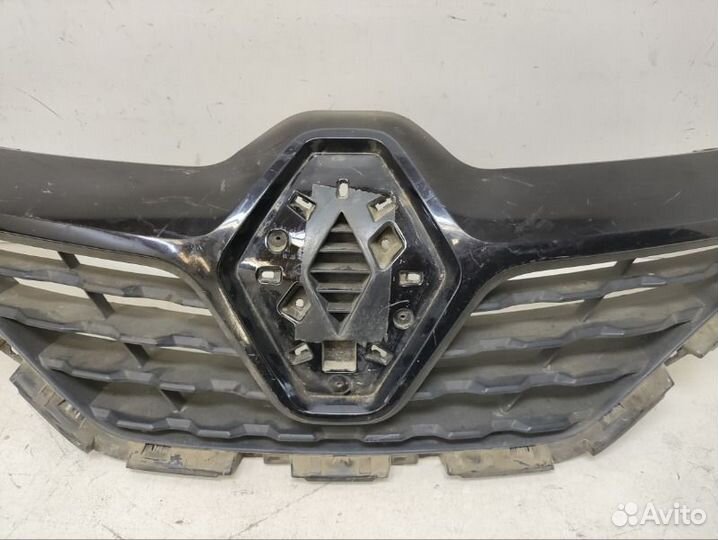 Решетка радиатора Renault Kaptur 1 2016