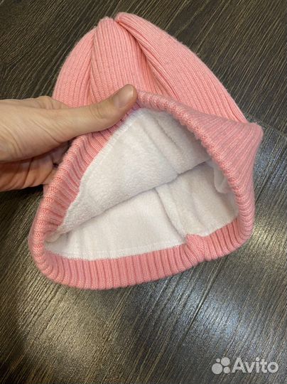 Шапка и манишка детская