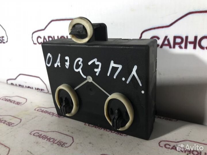 Блок управления дверьми передний левый Audi Q7 4L