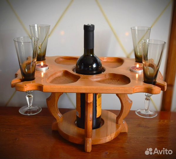 Винный столик из дерева