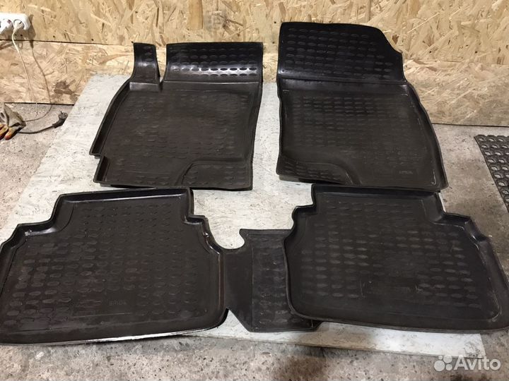 Оригинальные коврики Chevrolet Epica