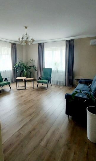 3-к. квартира, 120 м², 2/2 эт.