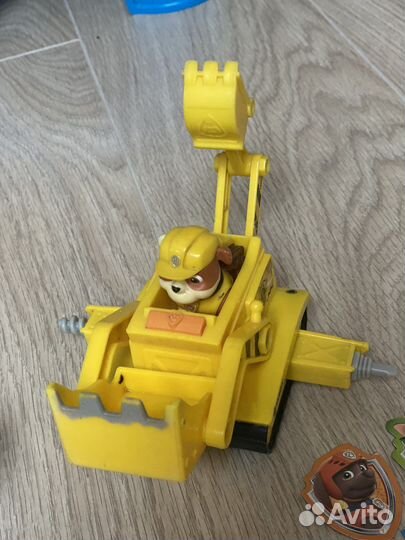 Бульдозер и крепыш, щенячий патруль