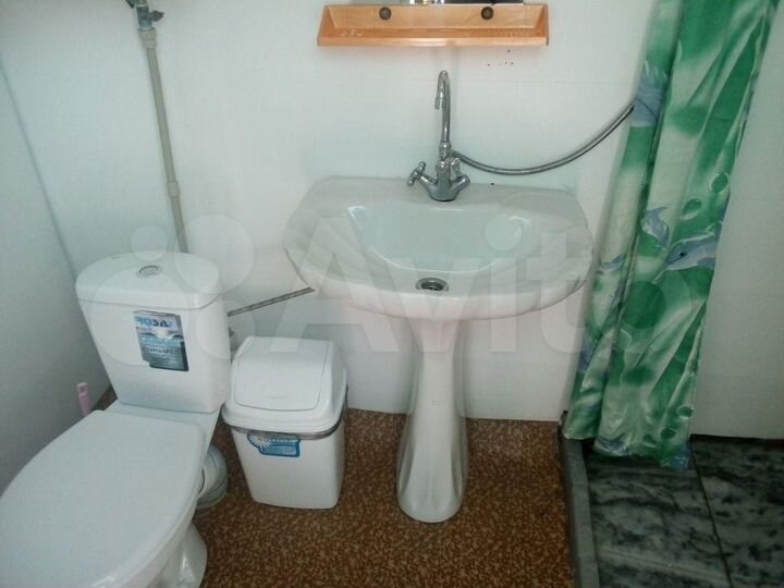 Комната 15 м² в 3-к., 1/1 эт.