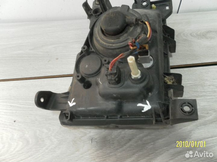 Фара передняя левая Subaru Forester 1 поколения