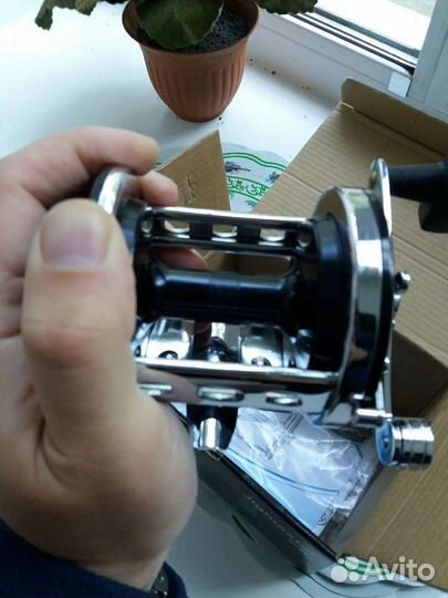 Мультипликаторная катушка Penn Jigmaster 500L