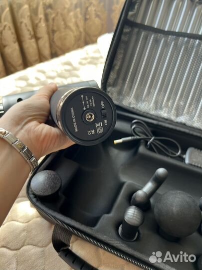 Перкуссионный массажер для тела