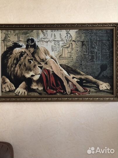 Картина в раме гобелен