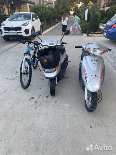 Велосипед и 2 мопеда