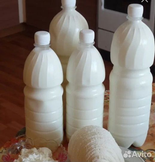 Молоко коровье домашнее