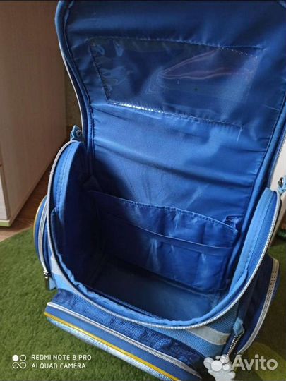 Ранец школьный с анатомической спинкой