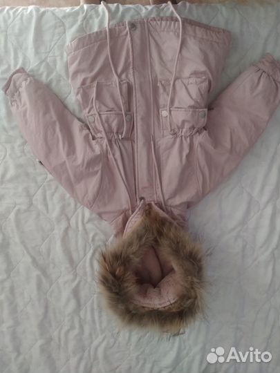 Осенняя куртка для девочки примерно от 3 до 6 лет