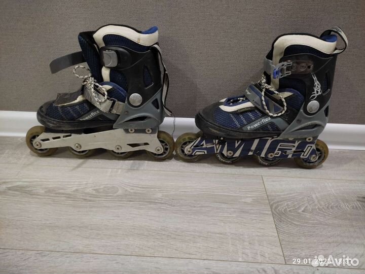 Роликовые коньки