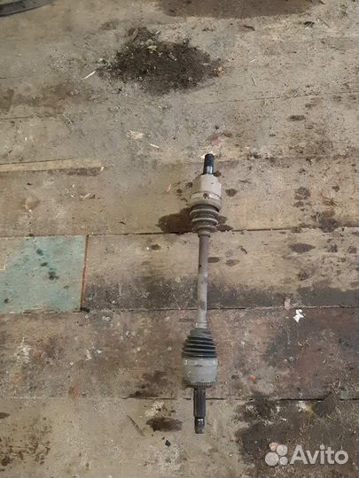 Полуось привод передний левый Hyundai Solaris 1