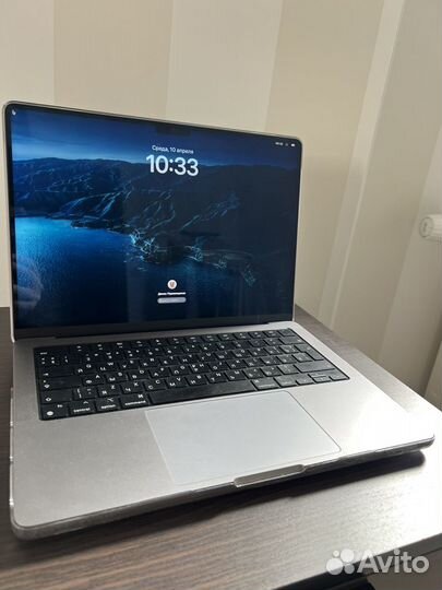 Macbook pro 14 2021 m1 16 512 grey