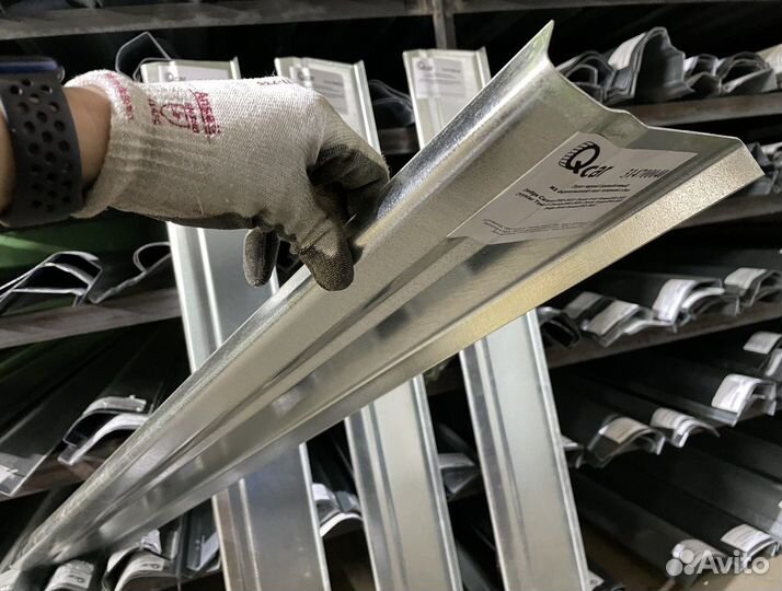 Порог задний Dodge Caravan, Chrysler Voyager IV 01