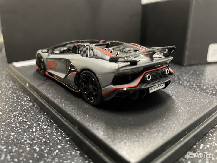 Lamborghini Aventador SVJ 1/43