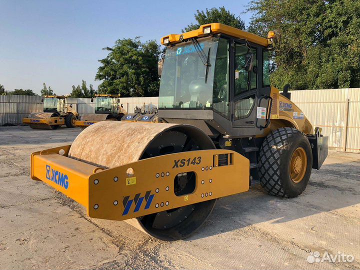 Дорожный каток XCMG XS143, 2022