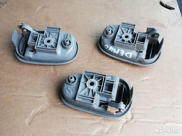 Ручка Мазда Демио 1