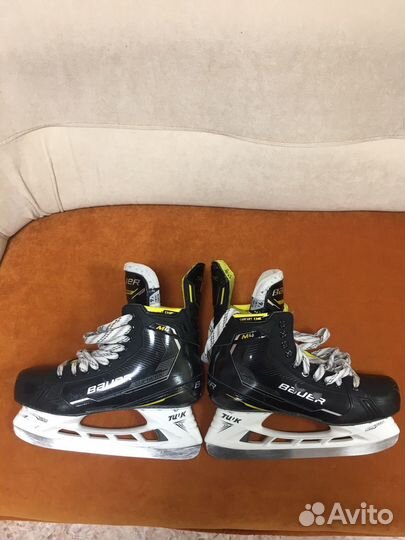 Хоккейные коньки bauer
