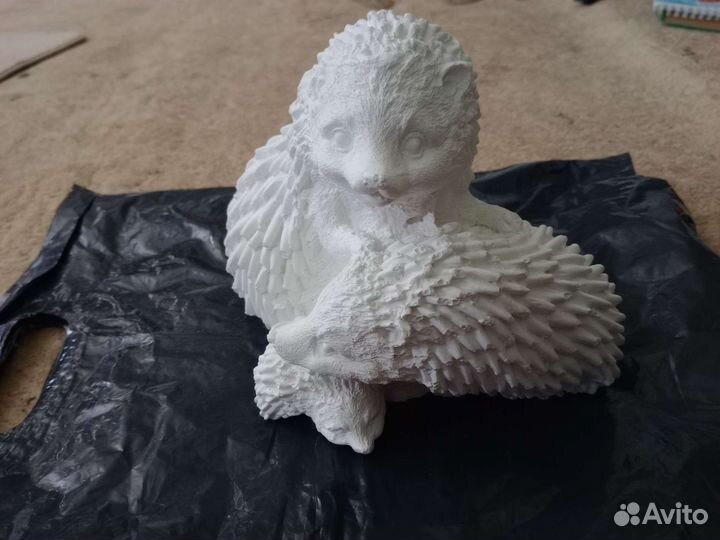 Сувенир семья ежей -декор 1,7 кг