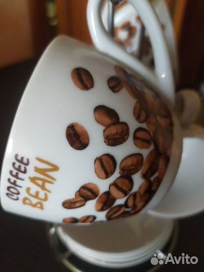 Кофейный сервиз на 4 персоны с подставкой