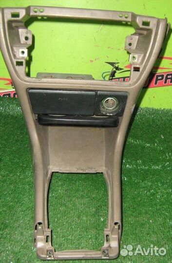 Консоль центральная toyota CV43,SV41, SV42,SV43,CV