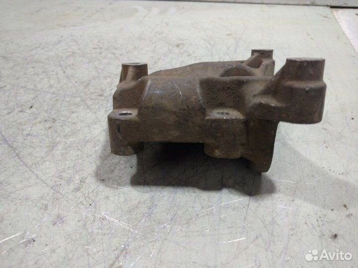 Кронштейн компрессора кондиционера Chevrolet