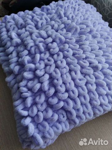 Плюшевая подушка с петельками (под заказ)