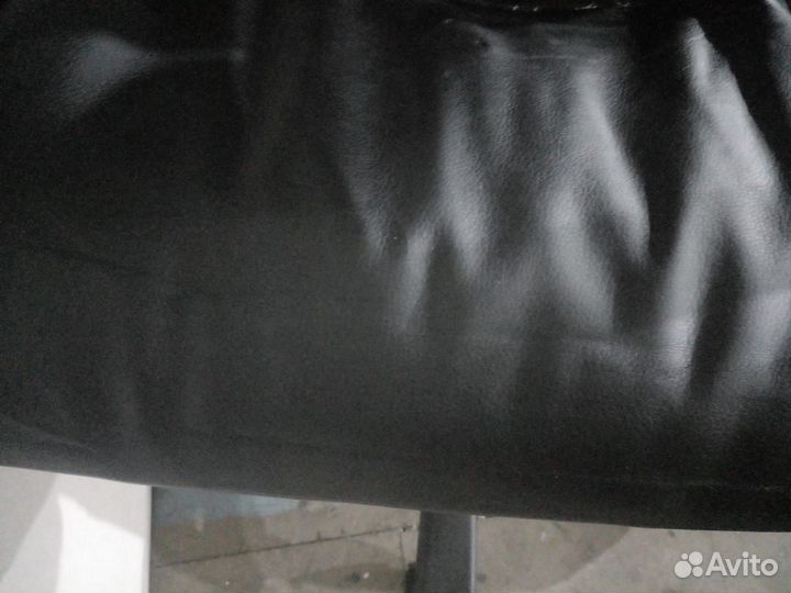 Компьютерное кресло руководителя