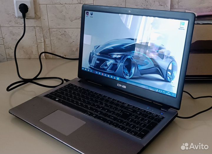 Игровой ноутбук DNS i5-4200m / GT 750m / 8 Gb