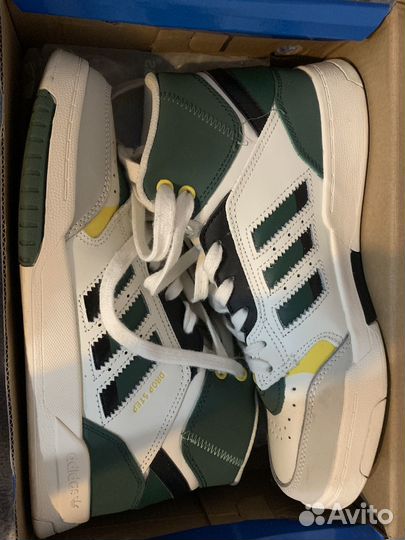 Кроссовки adidas drop step