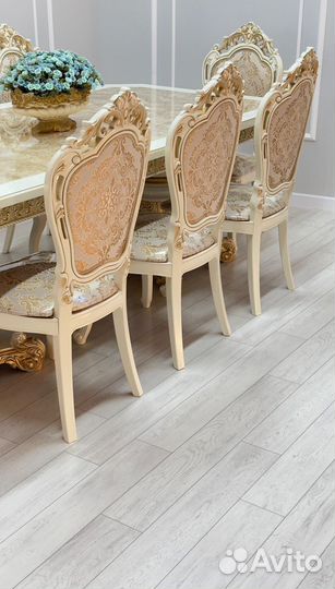 Столы и стулья