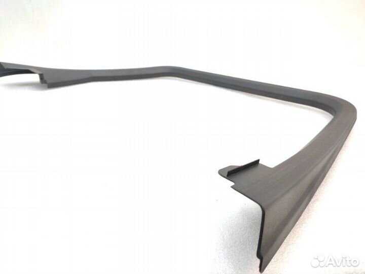 Рамка стекла двери задняя левая Audi Q5 FY 2.0 DET