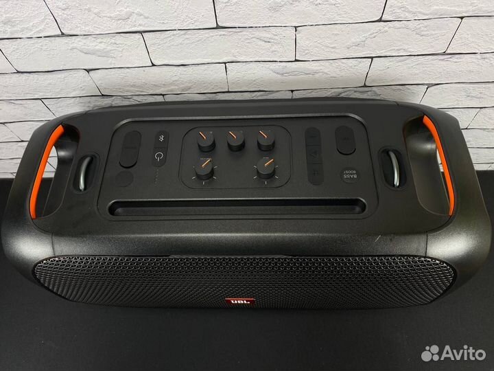 JBL partybox On-the-go