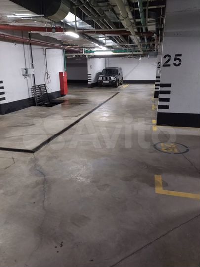 Машиноместо, 14 м²