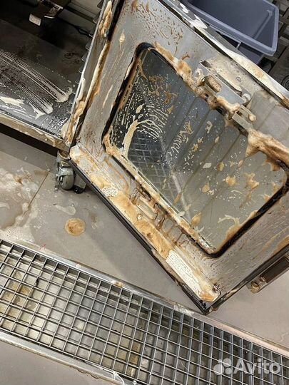 Срочная уборка мытье окон химчистка