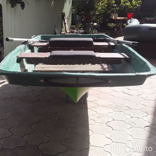 Продается лодка под мотор