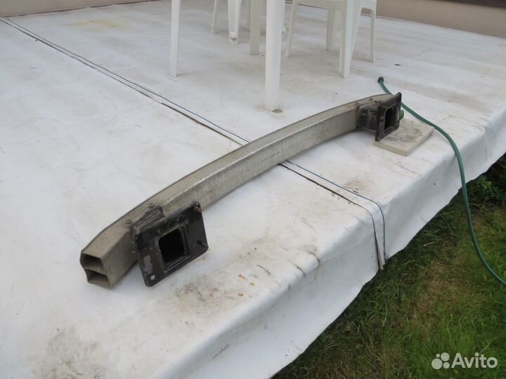 Усилитель бампера Мерседес R - класса