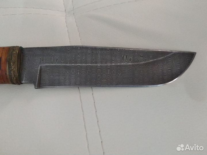 Нож из дамасской стали