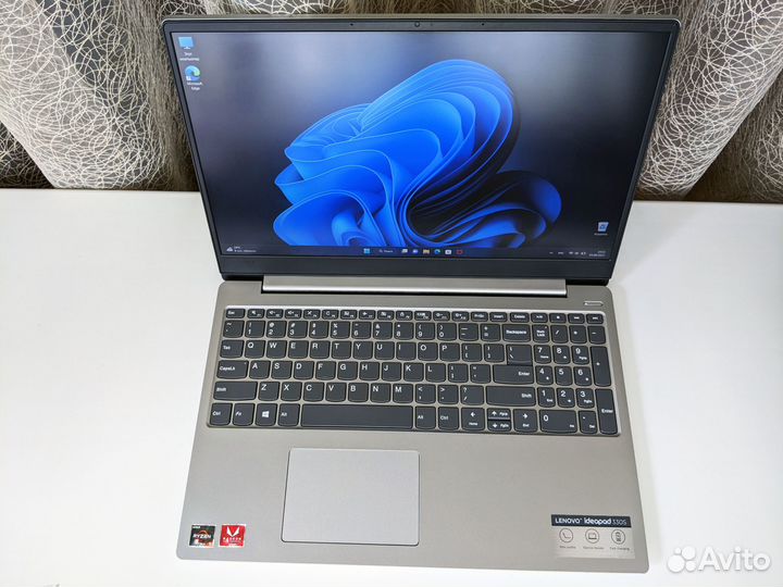 Ноутбук Lenovo 15.6