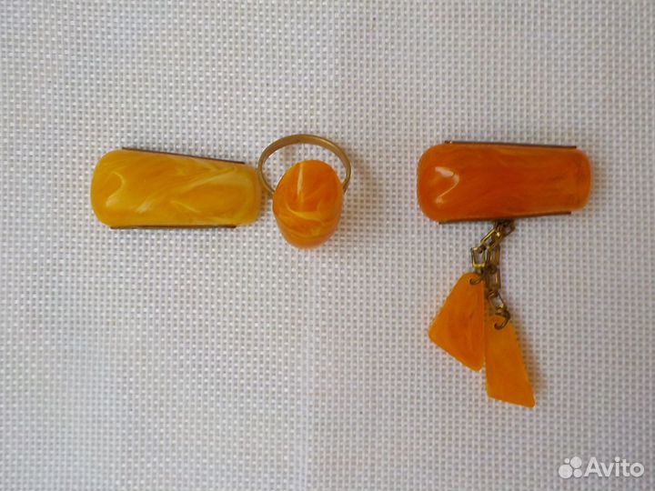 Броши и кольцо оптом имитация янтарь СССР