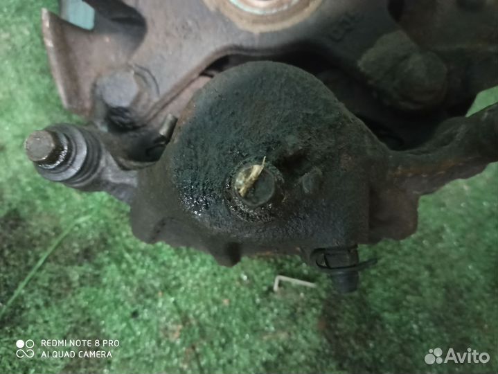 Суппорт передний левый для Hyundai Getz