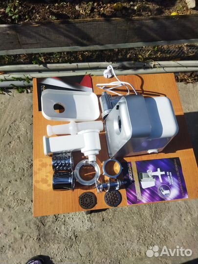 Мясорубка электрическая National