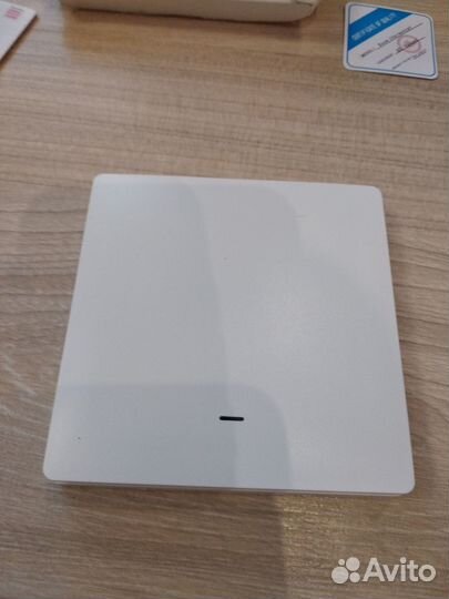 Умный выключатель Tuya (SmartLife)