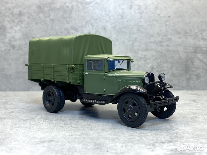 Коллекционная модель газ-аа 1:43 DeA