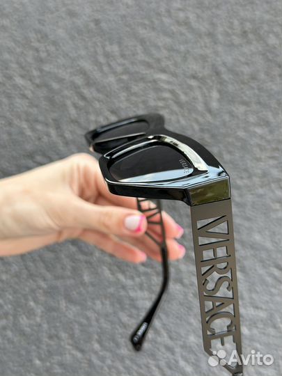 Солнцезащитные очки женские