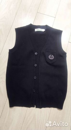 Жилетка для мальчика школьная 7-8 лет
