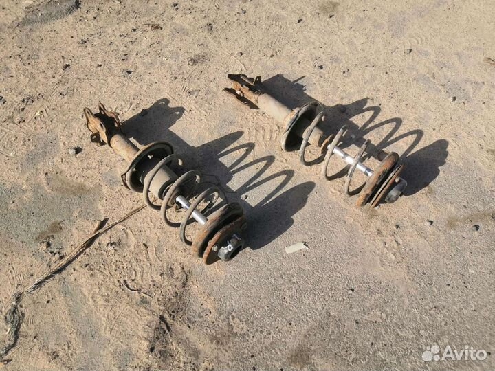 Стойки в сборе nissan sunny b12